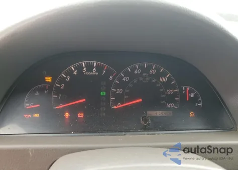 2005 Toyota Camry Le z USA, uszkodzony, nr VIN 4T1BE32K55U414929